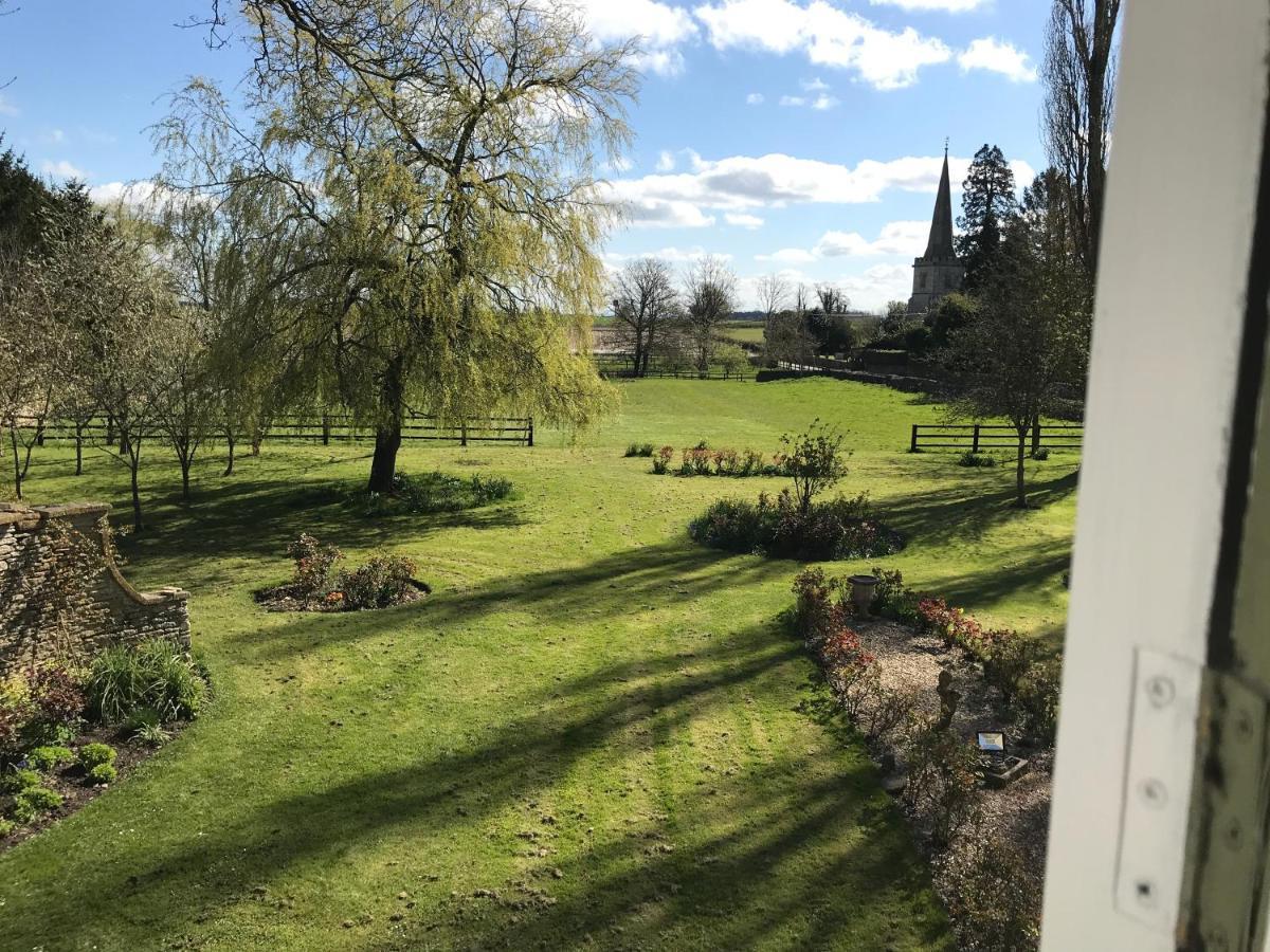 The Manor Farm Alderton Villa Chippenham  Buitenkant foto