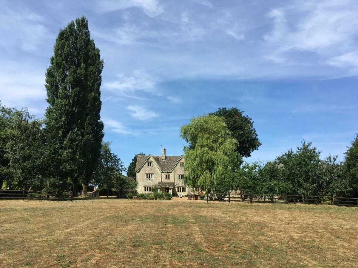 The Manor Farm Alderton Villa Chippenham  Buitenkant foto