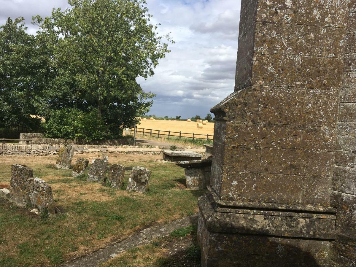 The Manor Farm Alderton Villa Chippenham  Buitenkant foto